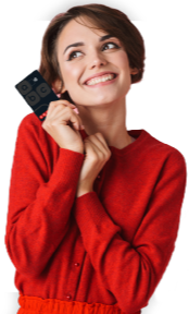 Mujer sosteniendo tarjeta abc